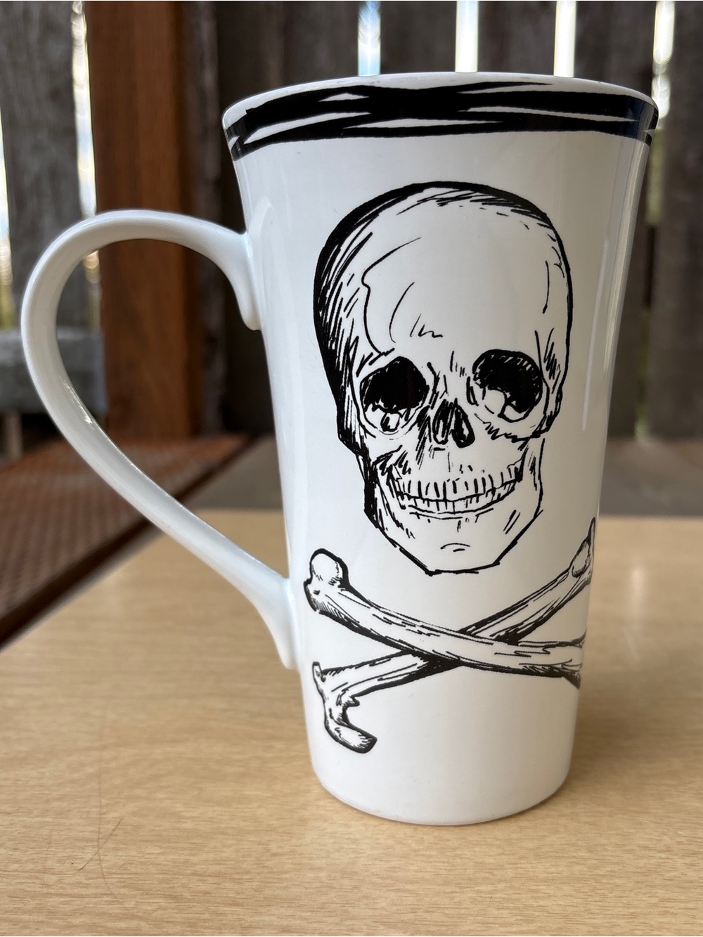 Coventry Skull & Crossbones Tall 16oz Porcelain Mug